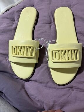 DKNY Pale Yellow Logo Slide Sandals